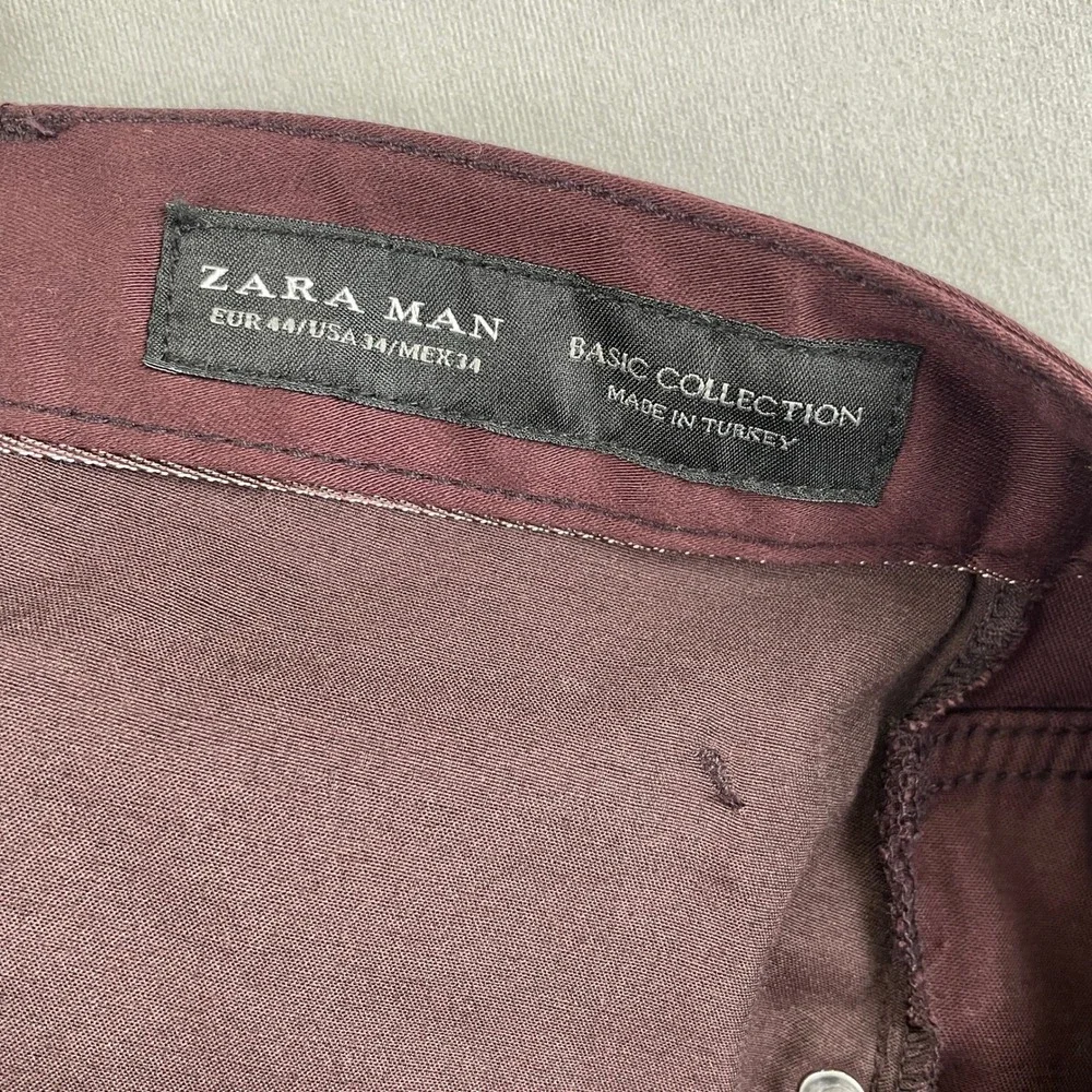 Zara Man Basic Collection Burgundy Slim Five Pocket Pants Mens USA 34 Euro Sleek